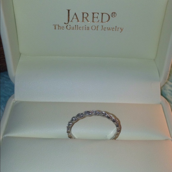 Jared Engagement/Promise Ring - Picture 2 of 4